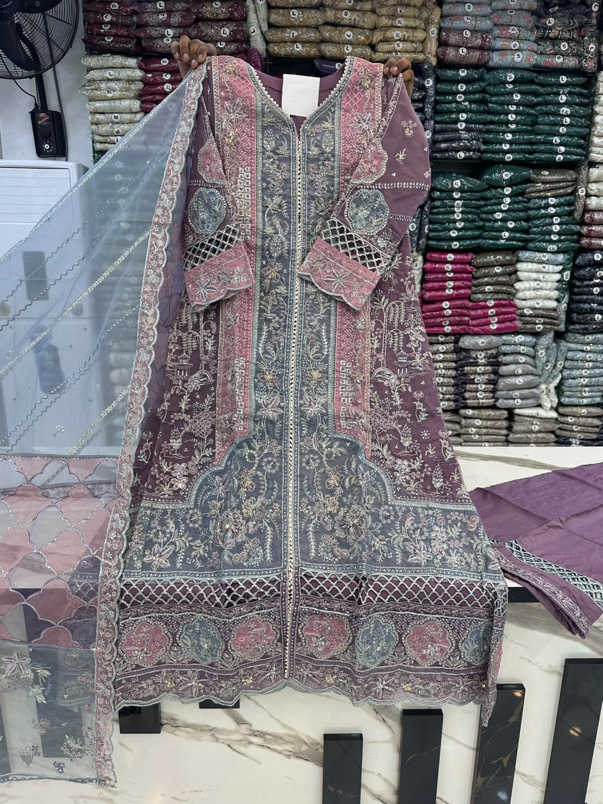 HN 143 - Luxury Party Wear 3 Piece Suit for Women | Andaaz Boutique Pakistan